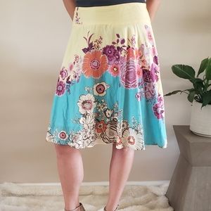Floral print flowy skirt, size medium